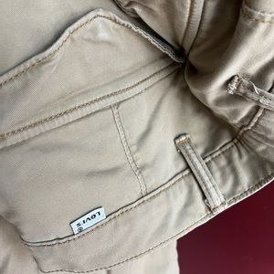 Levi's Cargo Pants
